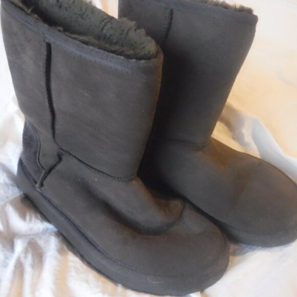 Uggs Womens Brown Boot Womens Size 6 W Pre Owned - Picture 3 of 6
